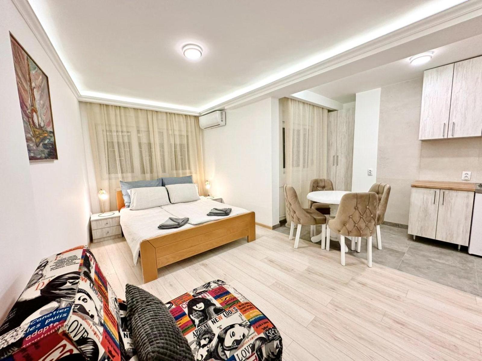 Modern Central Apartments Renovated 贝尔格莱德 外观 照片